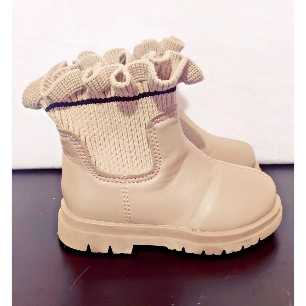 Kids Girls Walnut Ruffle Sock Boots Zip On -Size 6/6.5 (22) Pre-owned